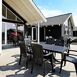 4 Star In Ferienhaus