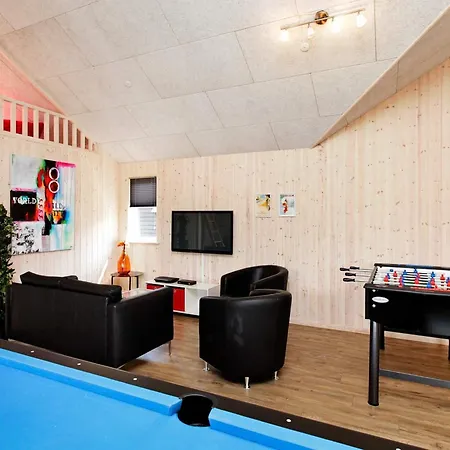 Vakantiehuis Luxury Pool By Sea - By Traum *